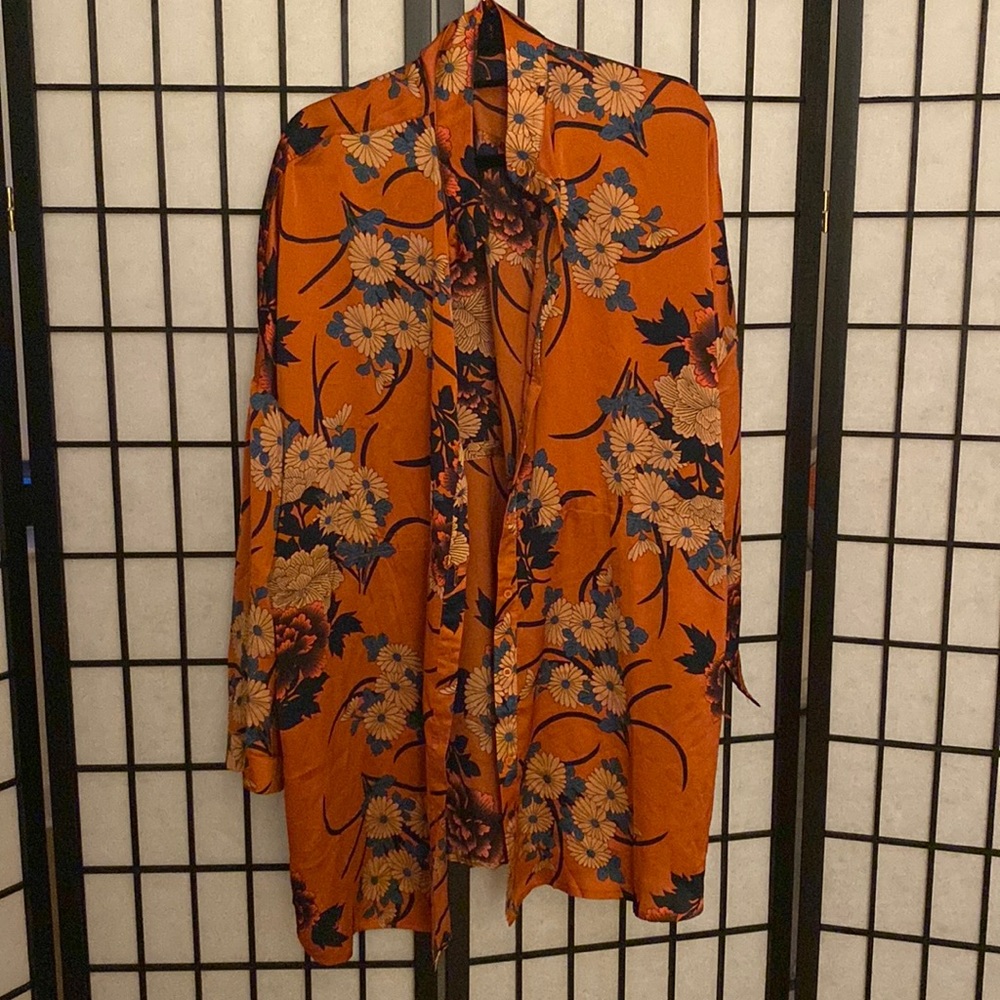 Floral oversized blouse